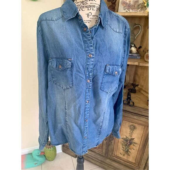 U Collection Denim Button Down Shirt - Picture 6 of 6